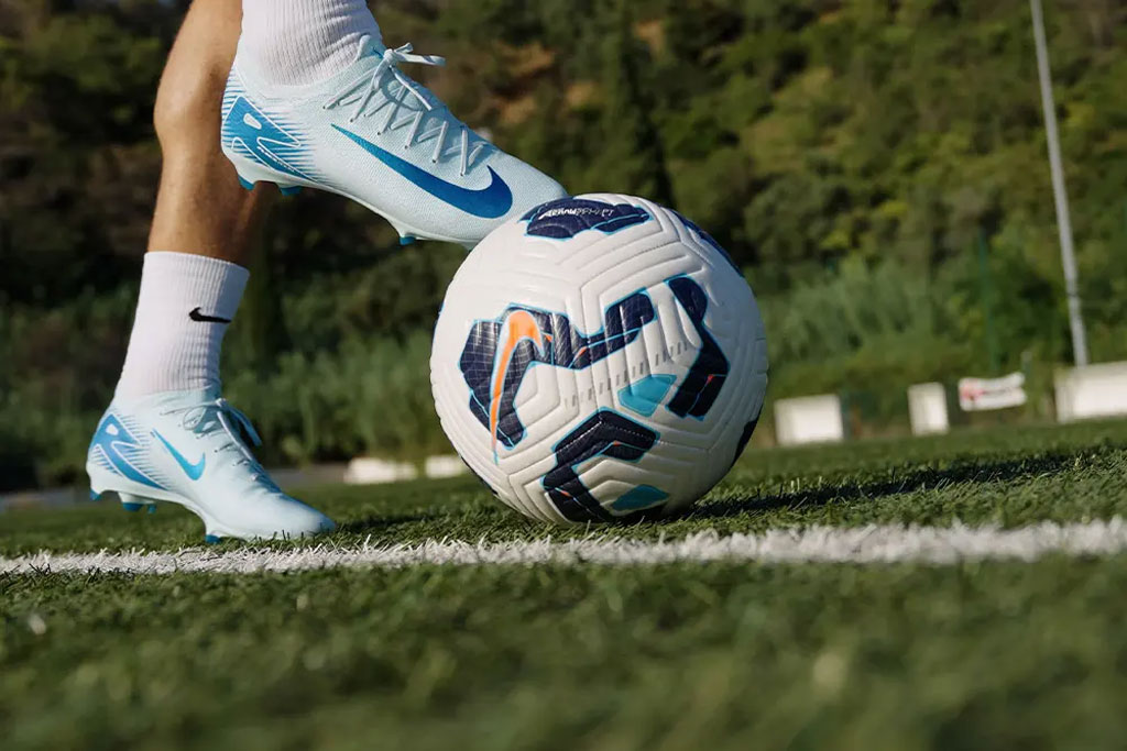 Recenze-kopaček-Nike-Vapor-Pro-16-eshop-fmko-cz-1