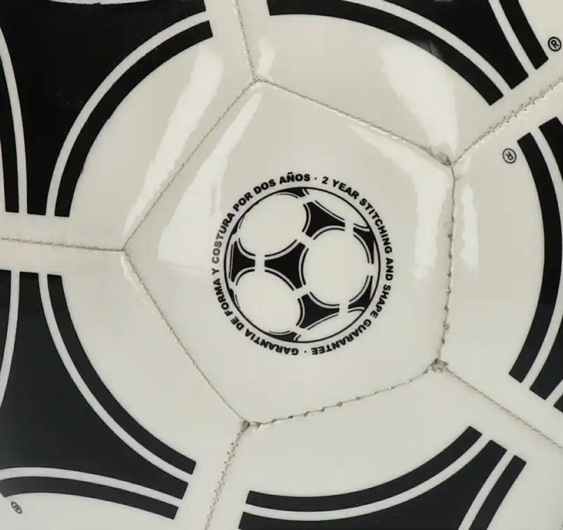Fotbalový míč Adidas Tango Glider S12241 velikost 3 bílo-černý