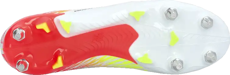 Pánské kopačky kolíky New Balance Furon V8 Elite SG bílé