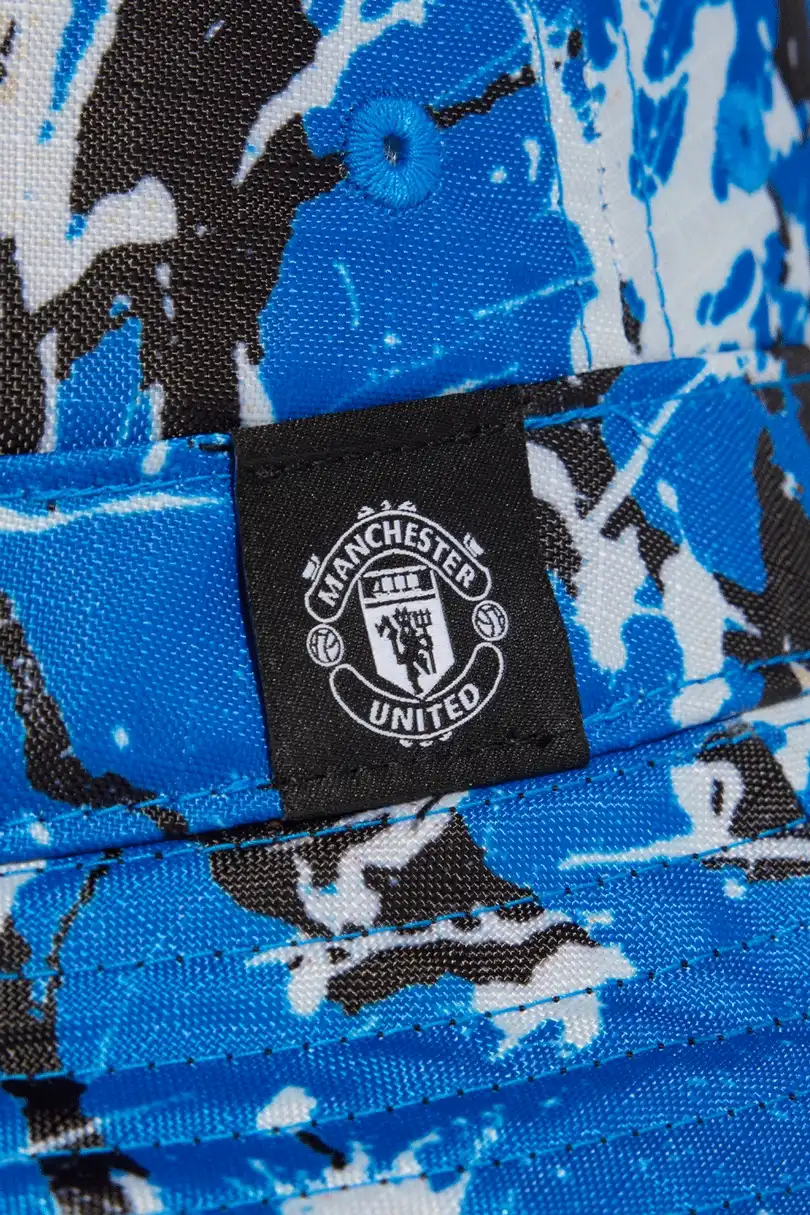 Unisex fotbalový klobouk Adidas Manchester United 25/26 Stone Roses modrý