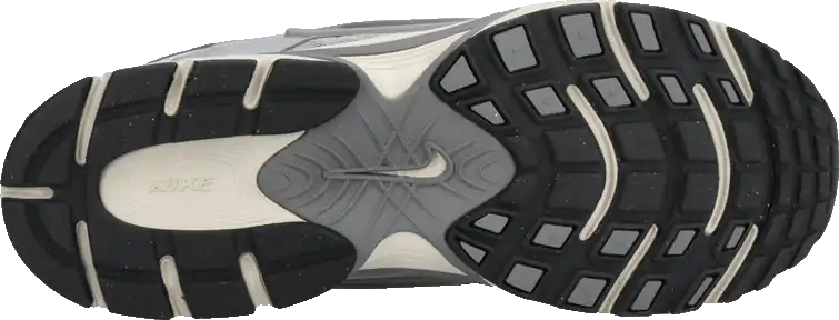 Pánská lifestylová obuv Nike V5 RNR stříbrná2