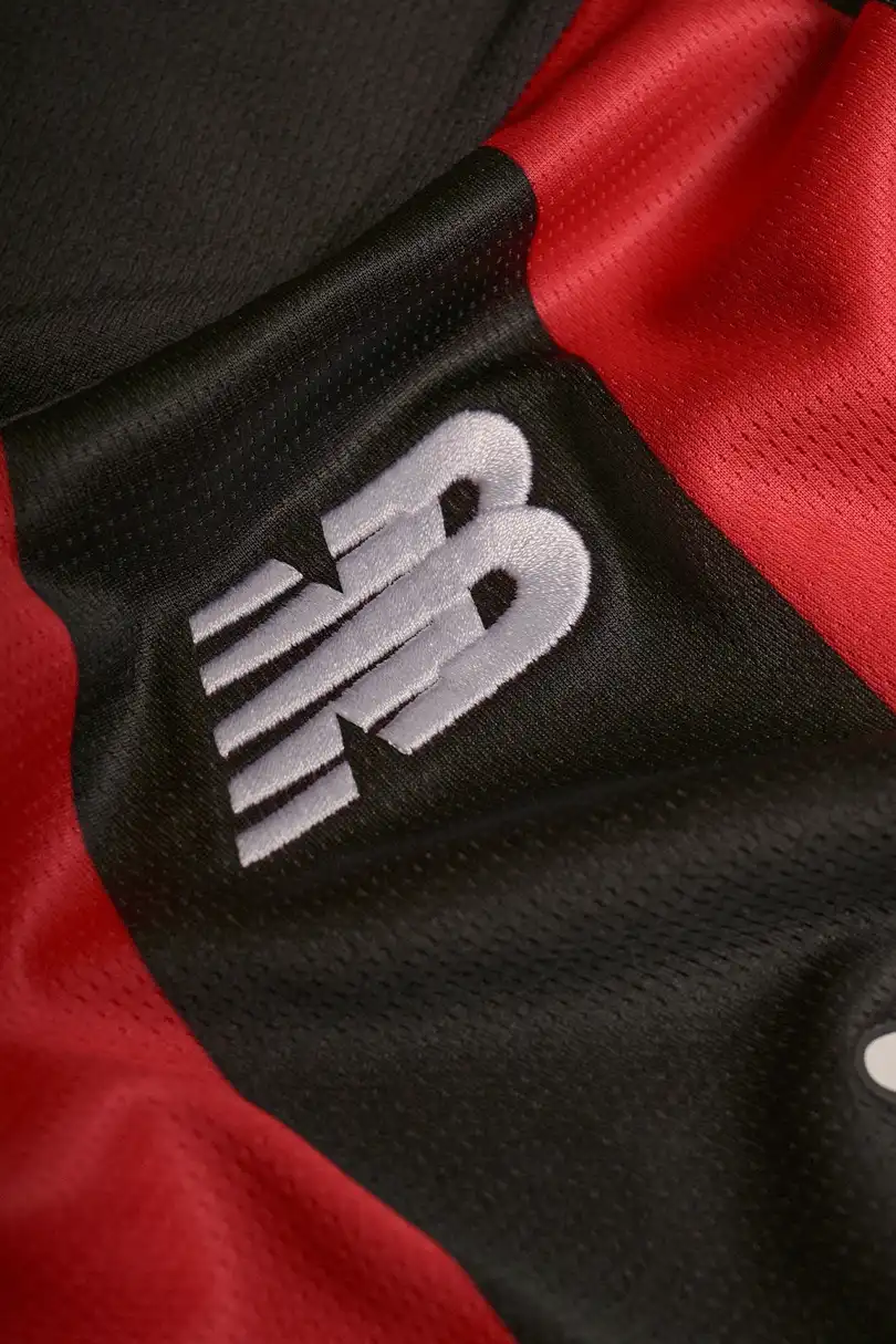 Pánský domácí dres New Balance Bayer Leverkusen 26/27 červeno-černý