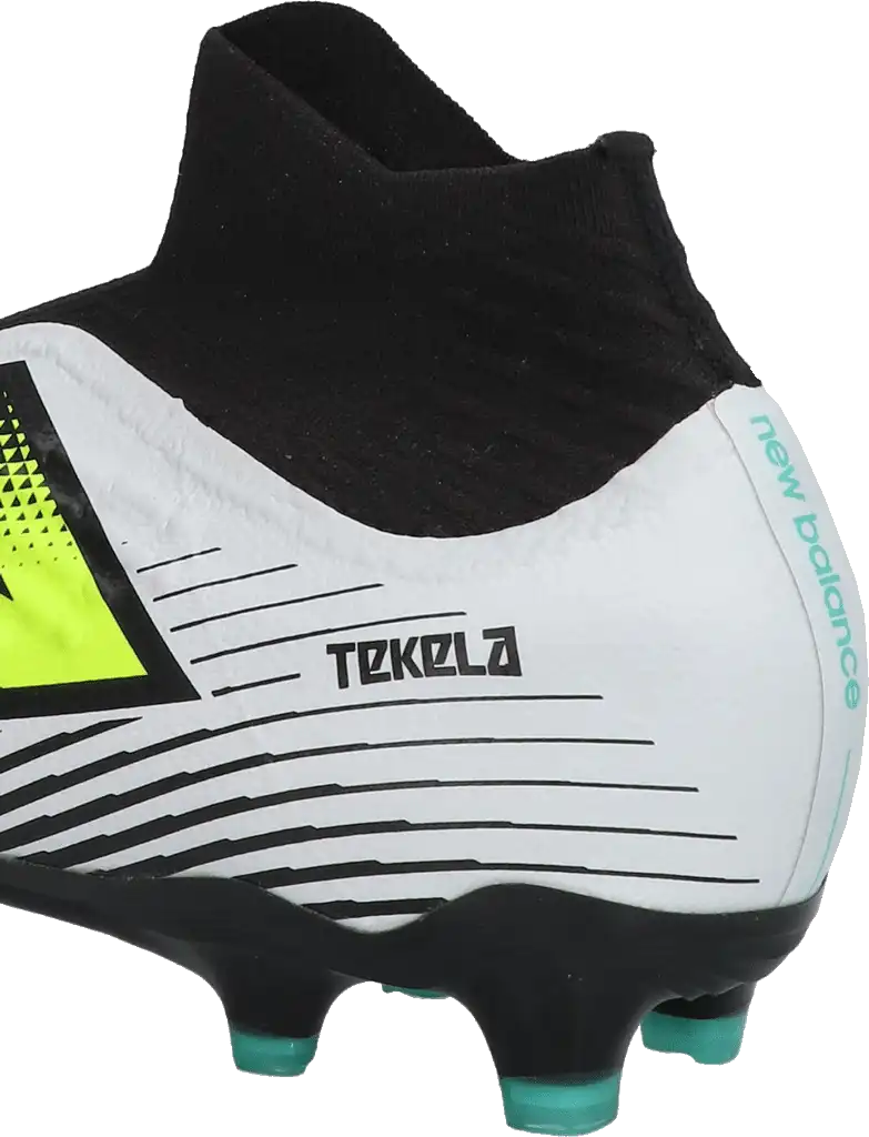 Pánské kopačky lisovky New Balance Tekela V4+ Magia FG bílé