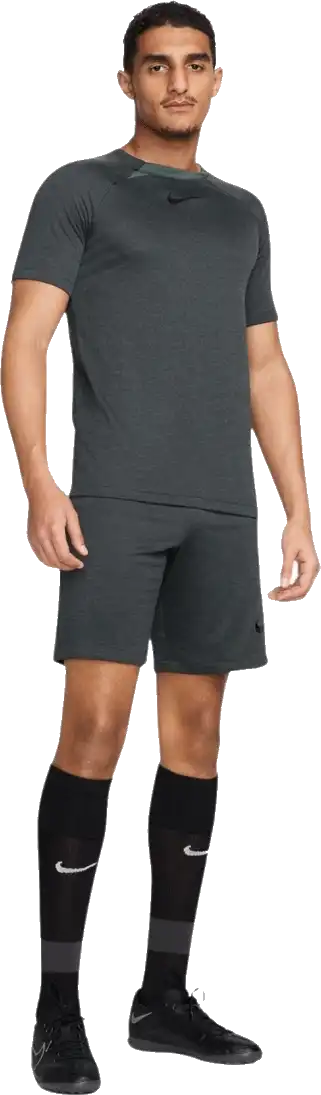 Pánské fotbalové tričko s krátkým rukávem Nike Dri-FIT Academy černé3