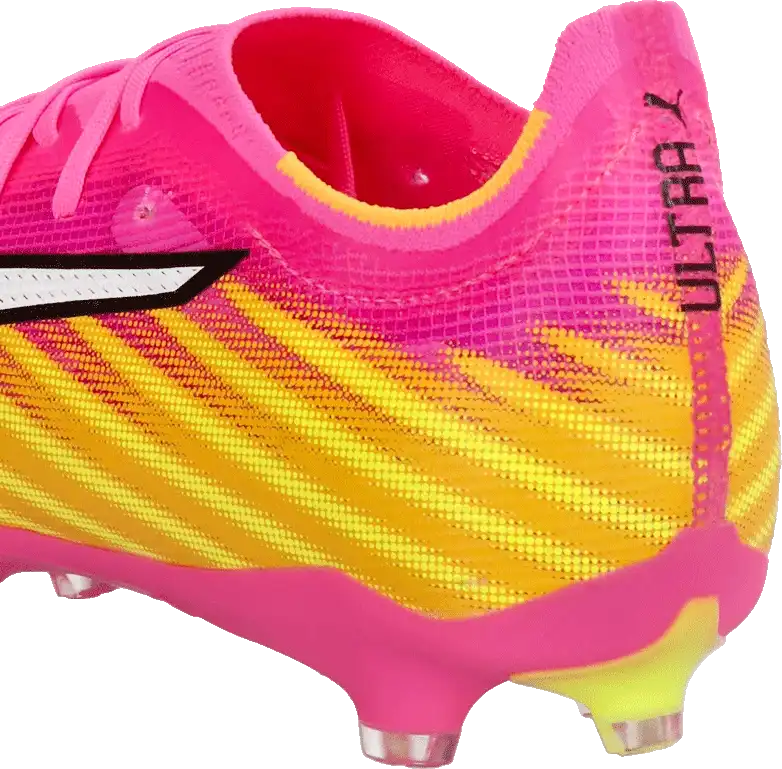 Pánské kopačky lisovky Puma Ultra 6 Match FG/AG růžové