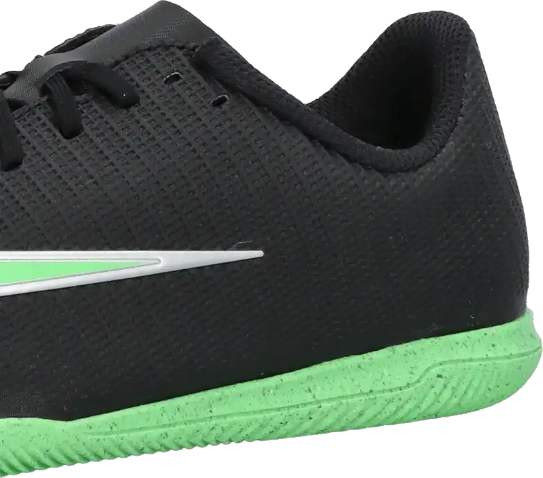 Dětské sálové kopačky Nike Mercurial Vapor 17 Club IC černé2