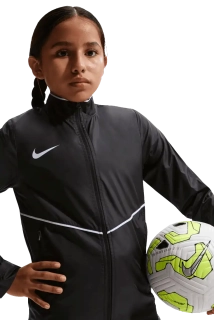 Dětská šusťáková bunda do deště Nike Park 26 černá